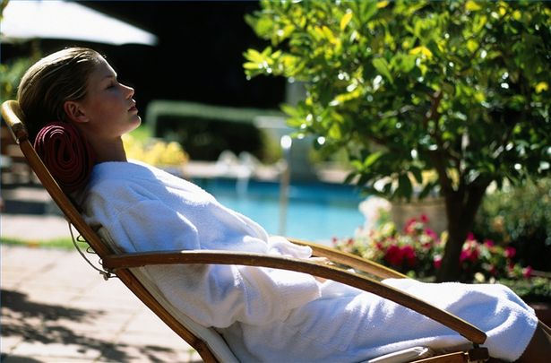 hypnosis-relaxes-body